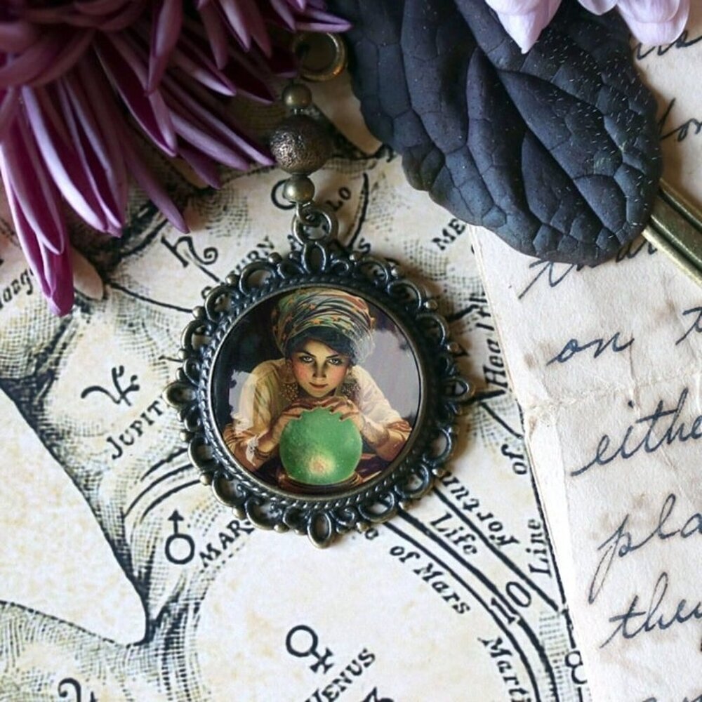 Fortune Teller Bookmark - Crystal Ball - RARE Antique Bronze Vintage Book Hook‎